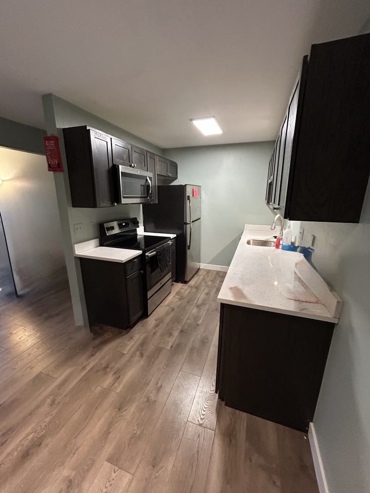 998 West Beaver Creek Boulevard - C212Unit C212 #C212 - Photo 3 of 11