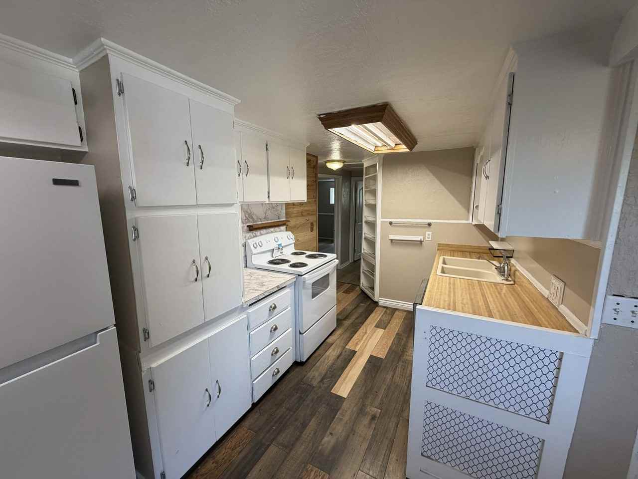 683 N Washington Blvd #1 - Photo 6 of 10
