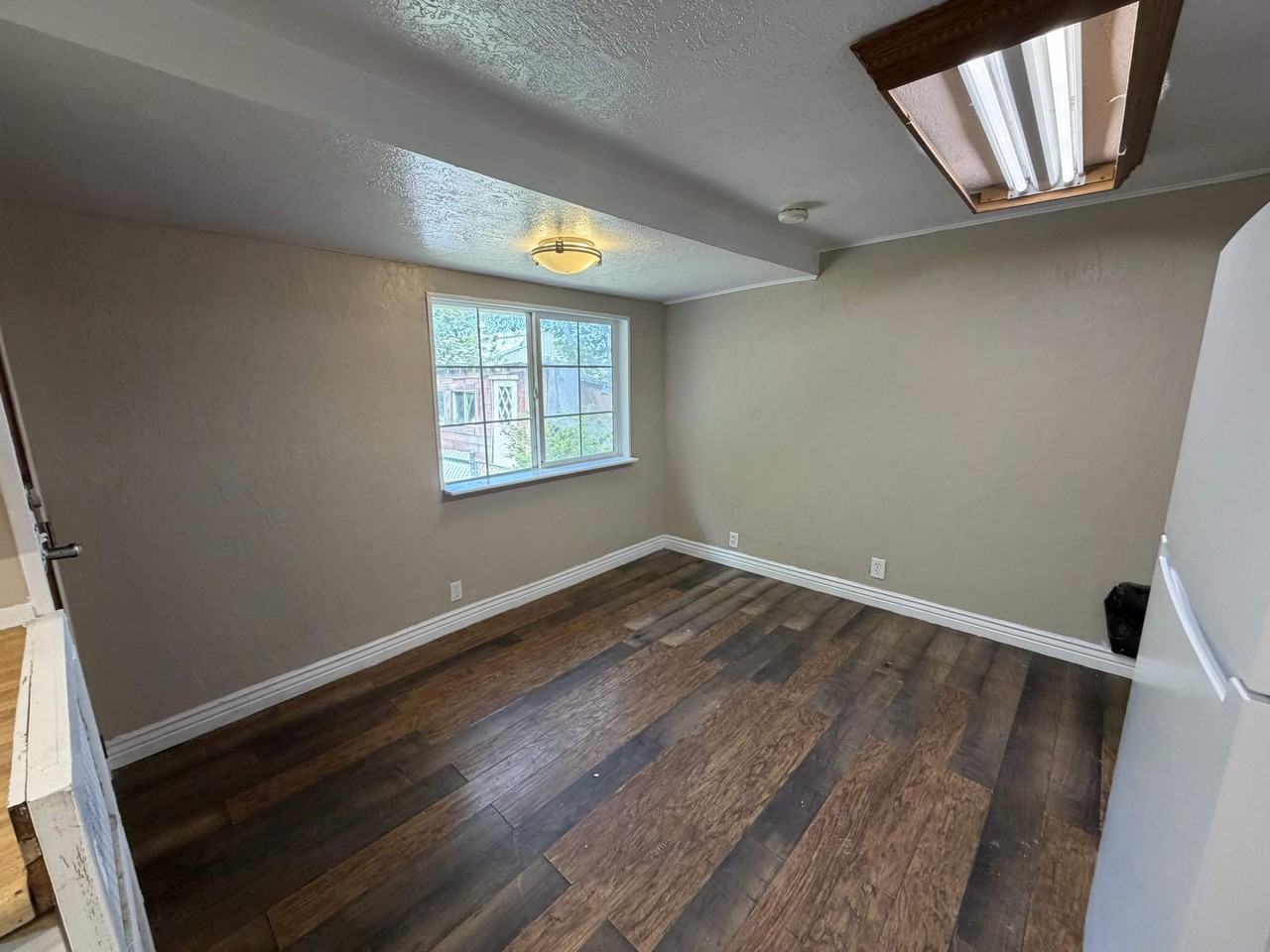 683 N Washington Blvd #1 - Photo 7 of 10