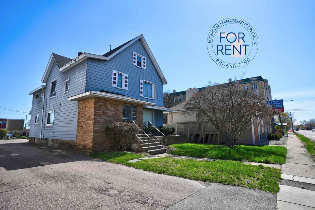 310 E Court St #2