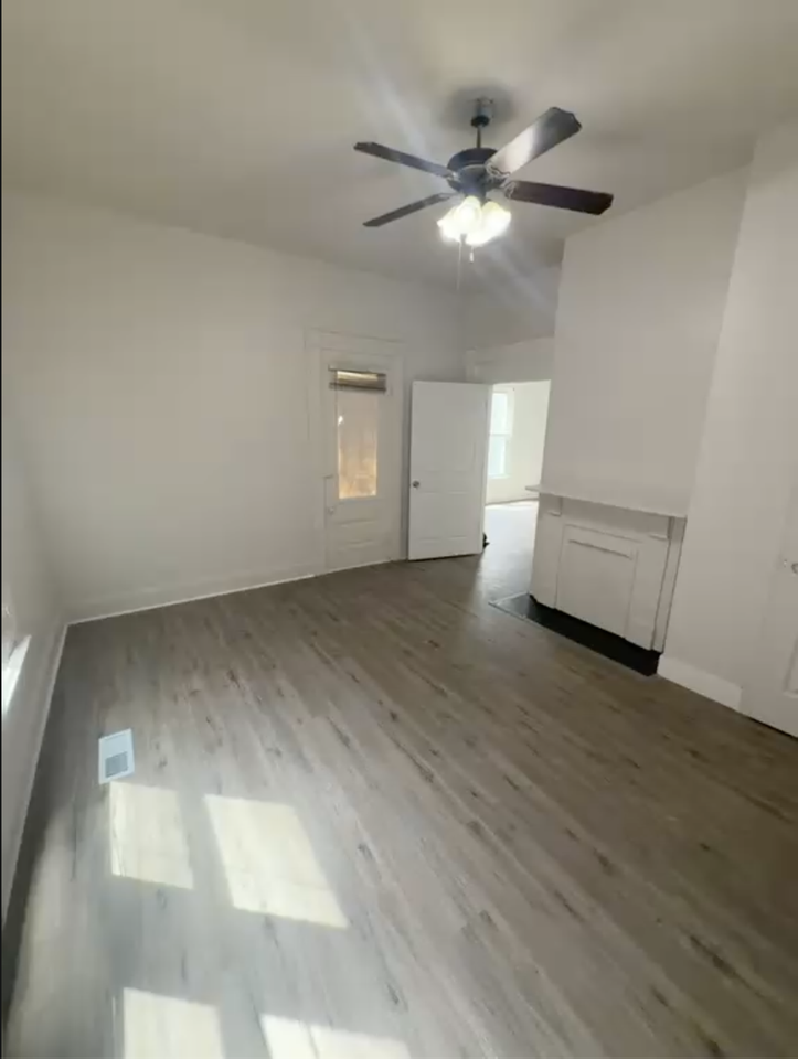 764 S Wayne St #1 - Photo 3 of 18