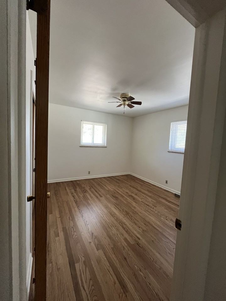 259 South 10th Avenue -1 - 1 #1 - Photo 4 of 16