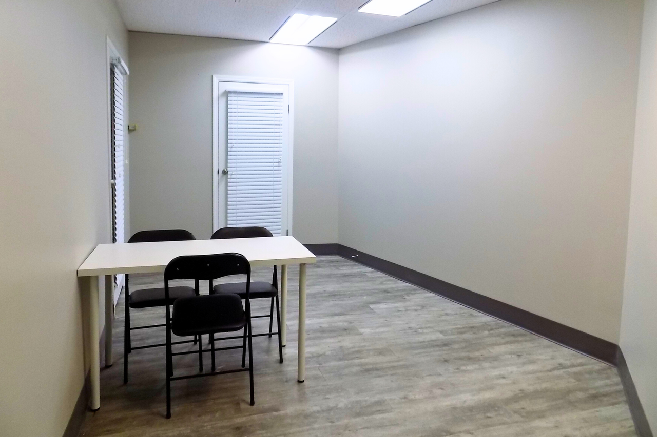 9804 100 Ave #232 - Photo 2 of 12