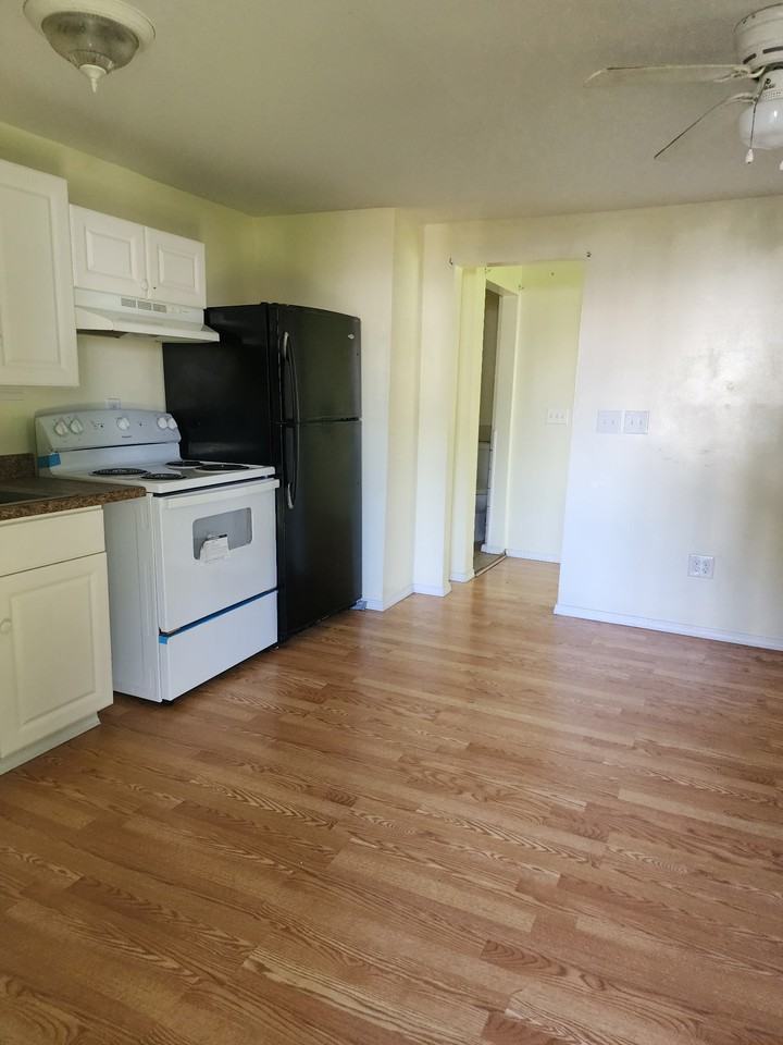 20 Wing St #A - Photo 5 of 13