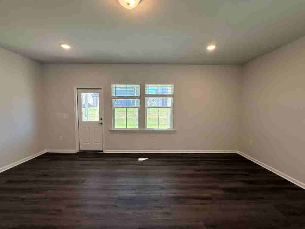 340 Broomside Ave #1 - Photo 5 of 43