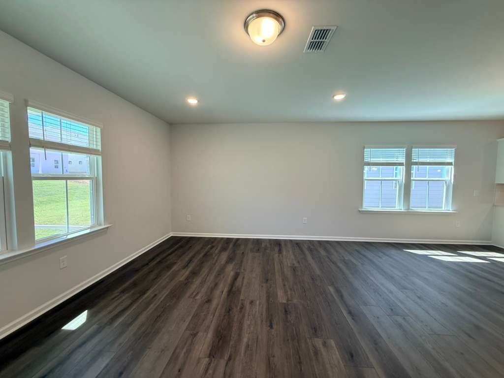 340 Broomside Ave #1 - Photo 7 of 43