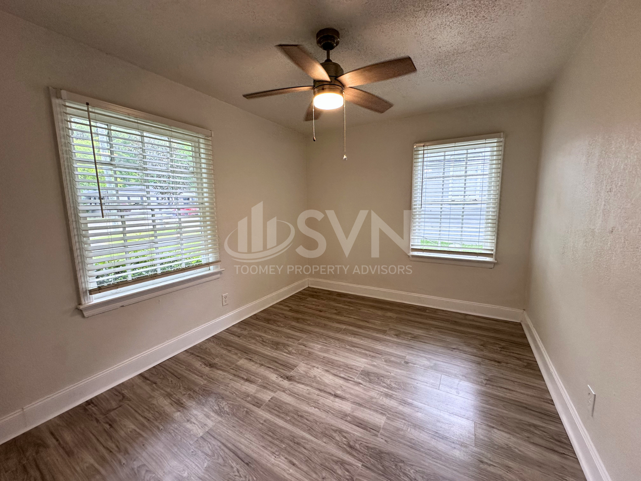 1601 Neshota DrUnit 56 #56 - Photo 5 of 15