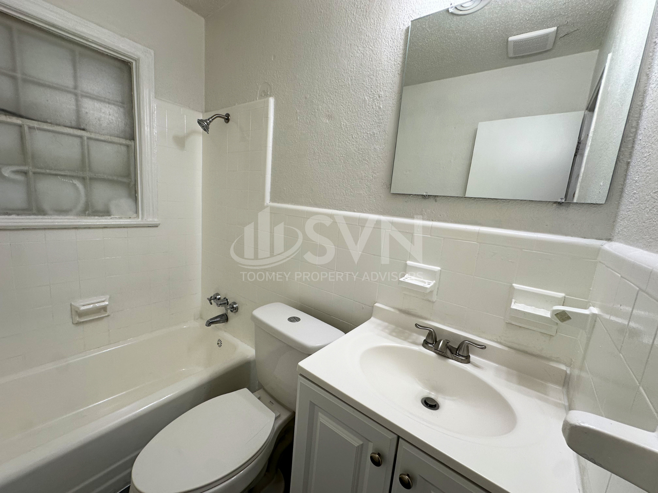 1601 Neshota DrUnit 56 #56 - Photo 6 of 15