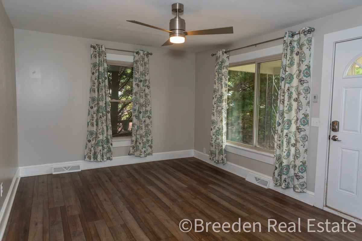 112 Woodman St #1 - Photo 3 of 11