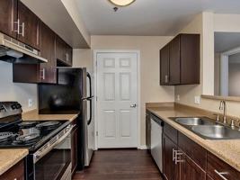 featured image of 483 Scott Blvd