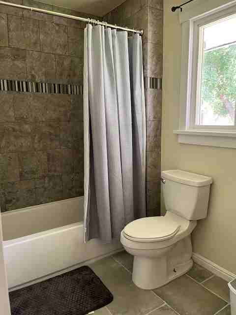 647 E 500 S #1 - Photo 3 of 14