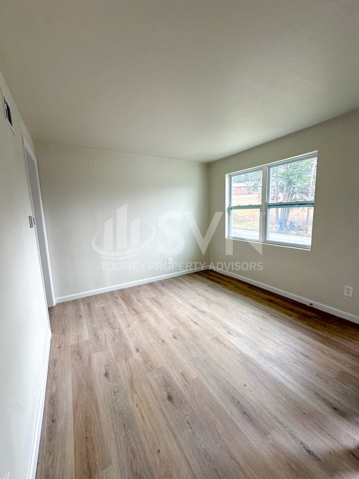 1033 Adair Ave #1033-3 - Photo 3 of 10