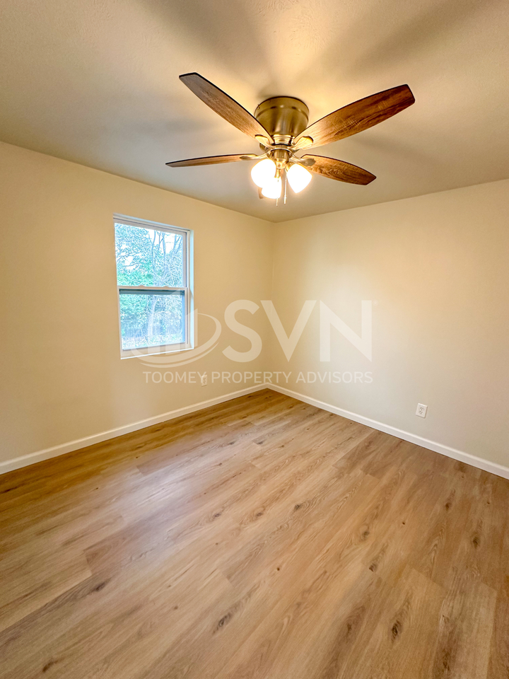 1033 Adair Ave #1033-3 - Photo 6 of 10