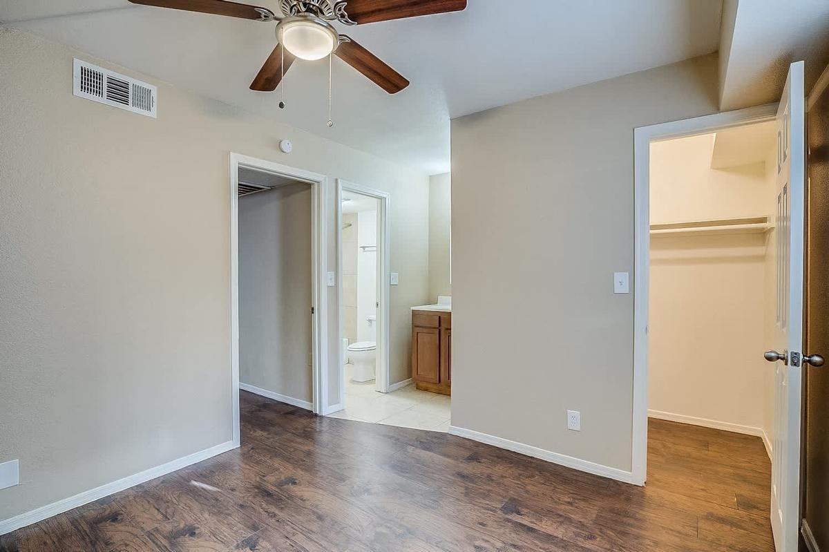 2929 N 36th St Apt 1 - Photo 3 of 15