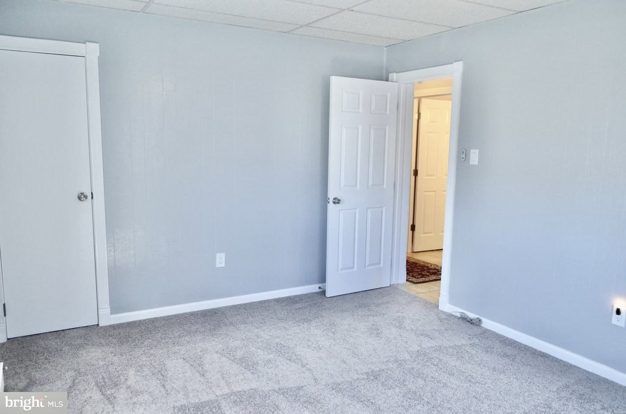 415 Aspen St #1 - Photo 5 of 10