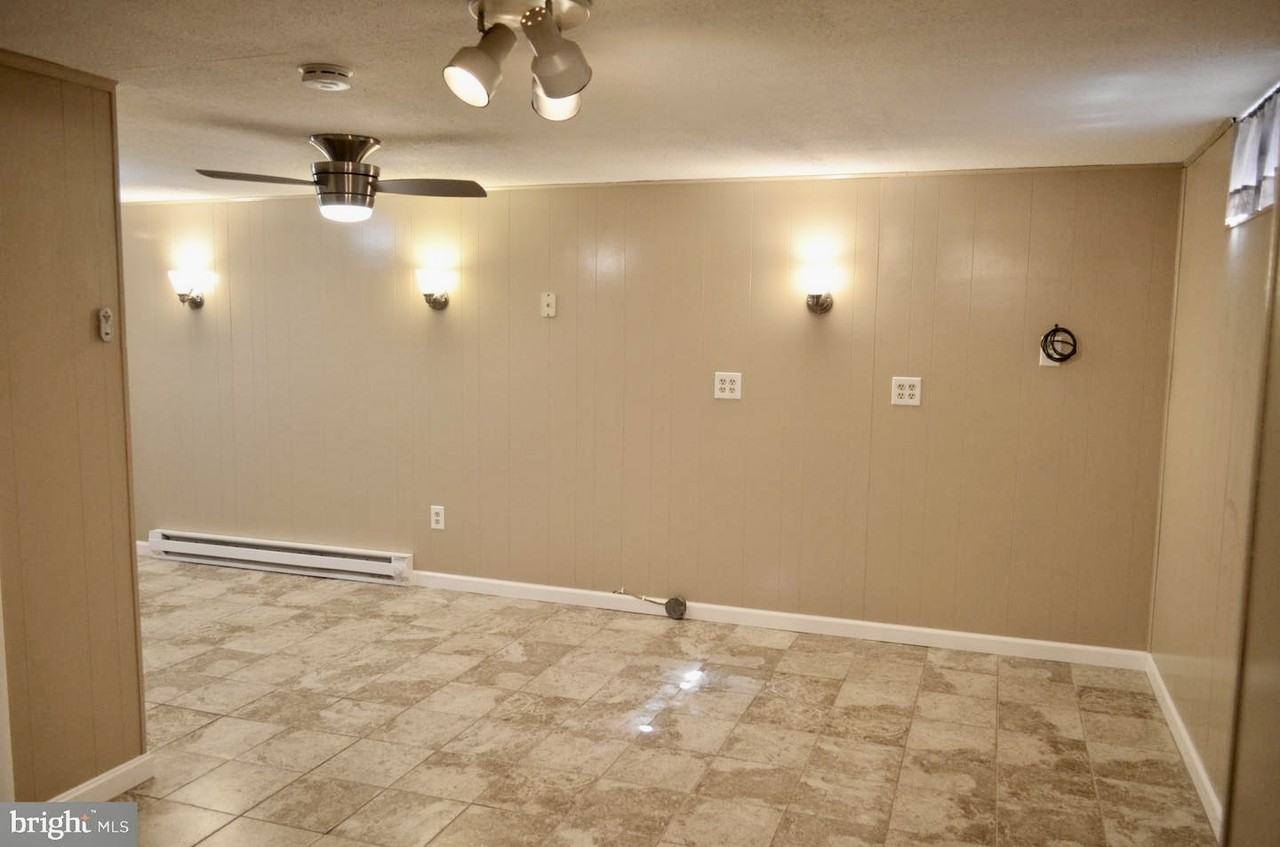 415 Aspen St #1 - Photo 7 of 10