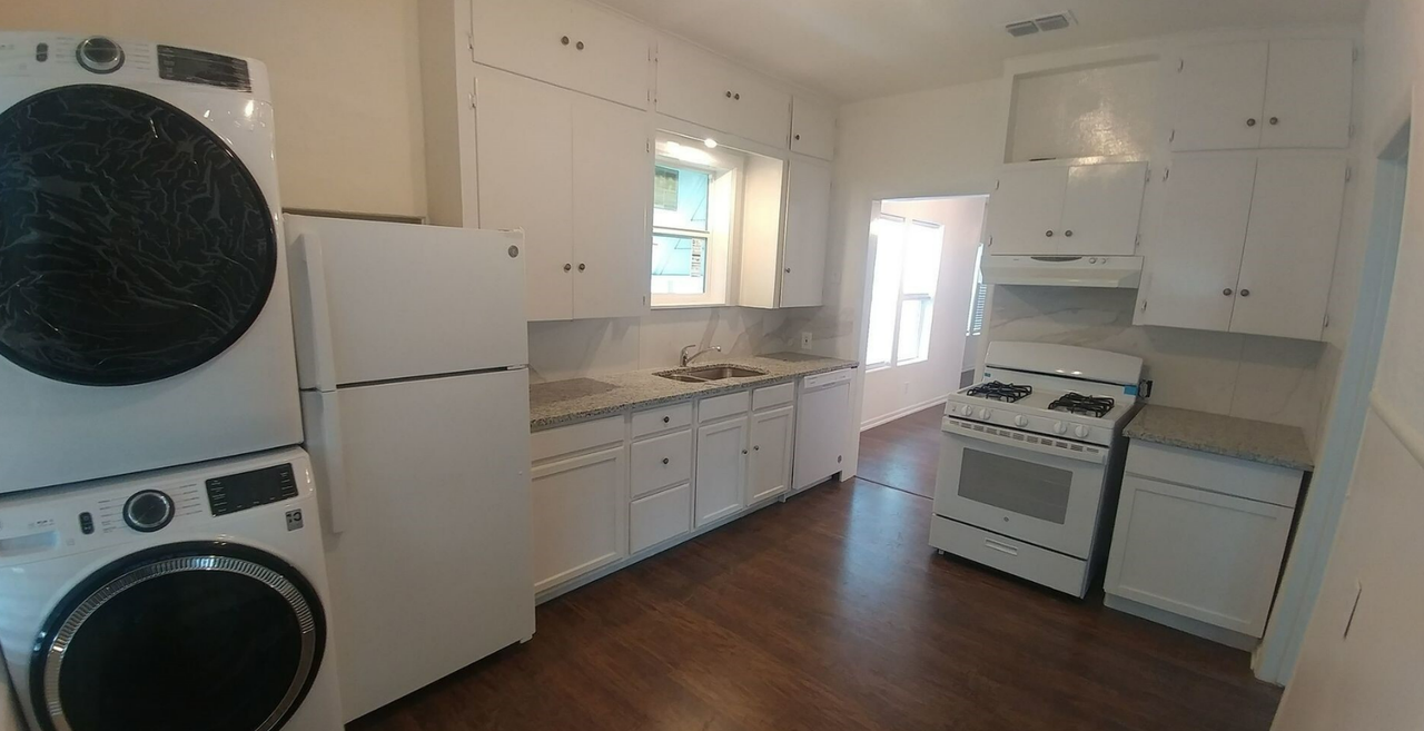 134 Ward Ave - Photo 5 of 7