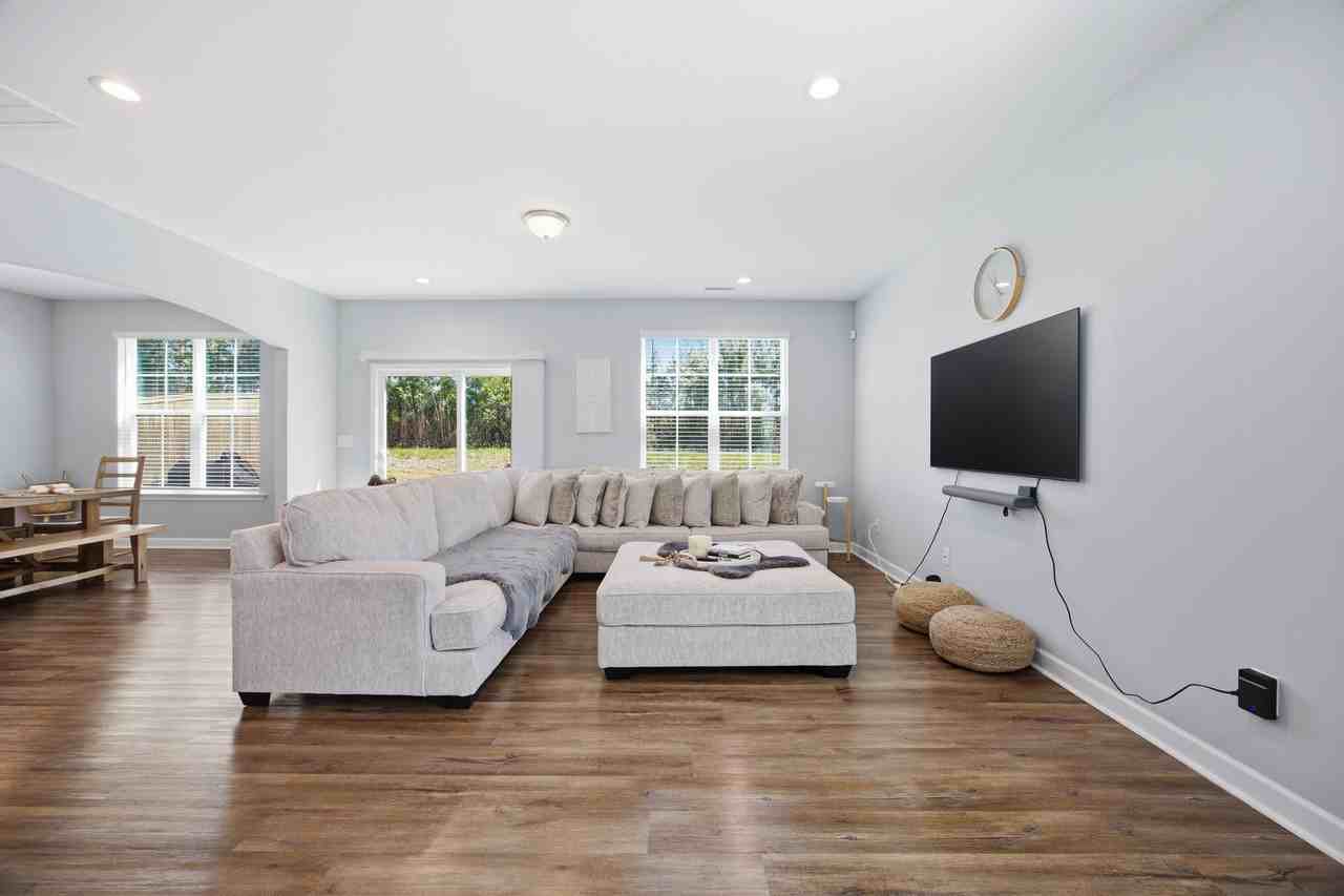 450 Hawksbill Dr #1 - Photo 7 of 39