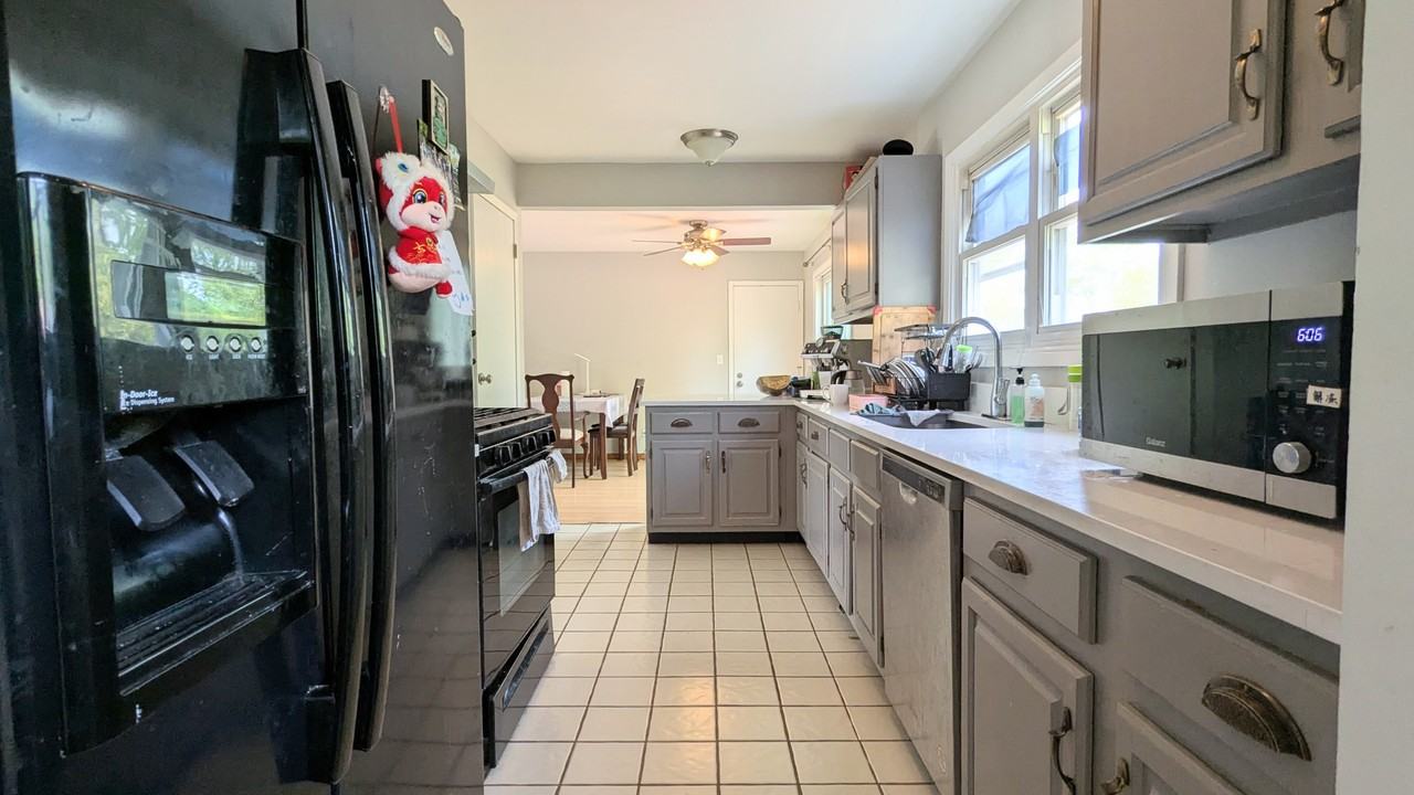 1719 Butler Ct #1 - Photo 4 of 15