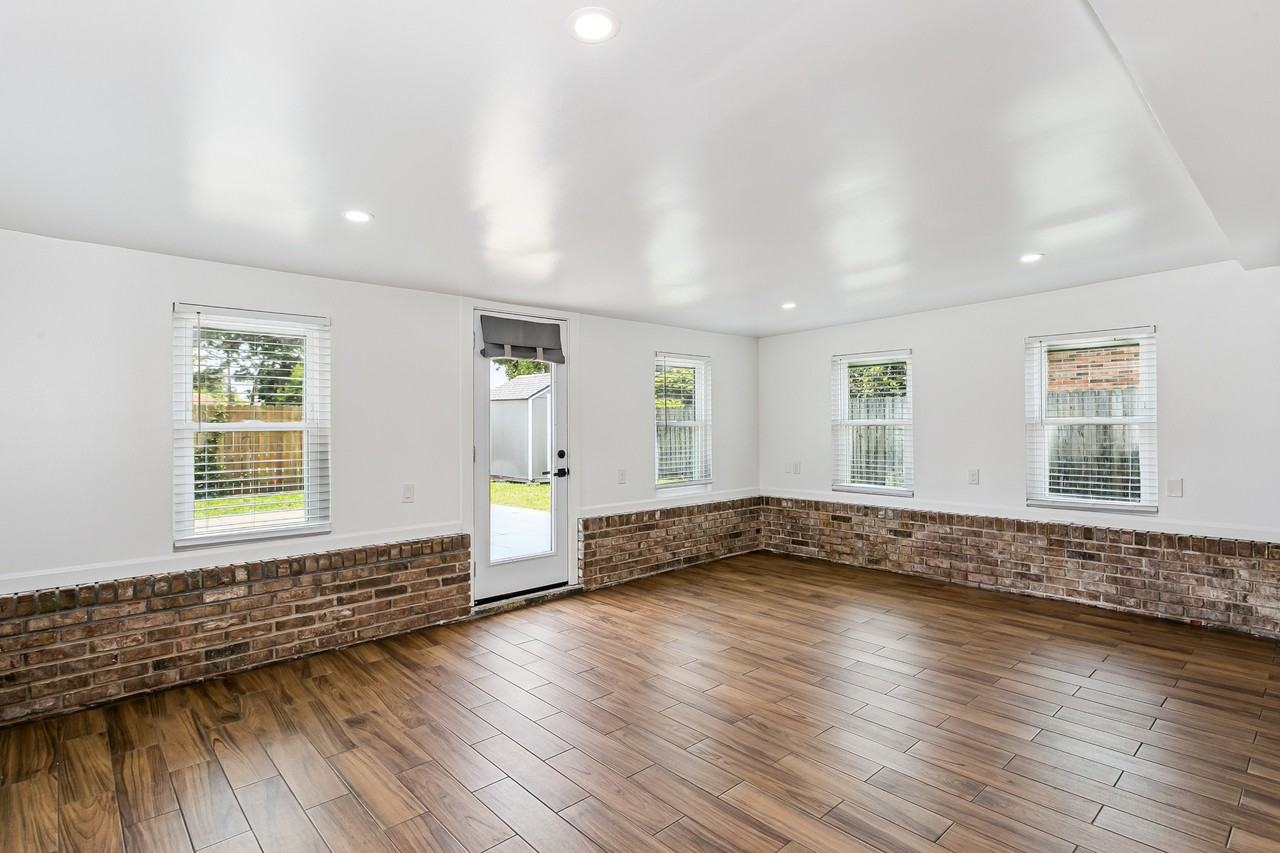 470 Brian Cir #1 - Photo 6 of 10