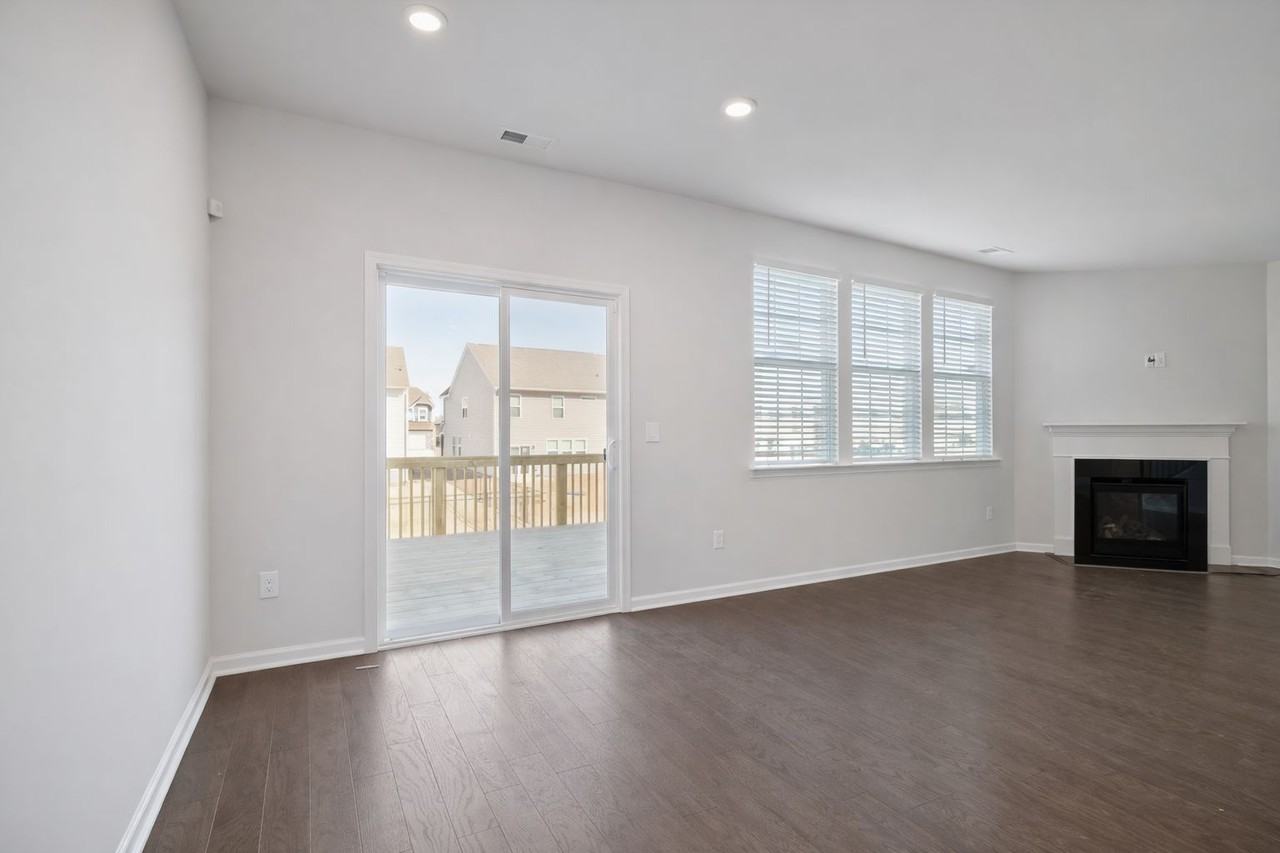 15104 Moulin Court Dr #1 - Photo 4 of 31