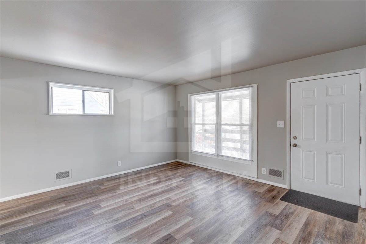 750 S Dequincy St #1 - Photo 4 of 29