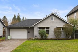 featured image of 9621 N Pier Park Pl