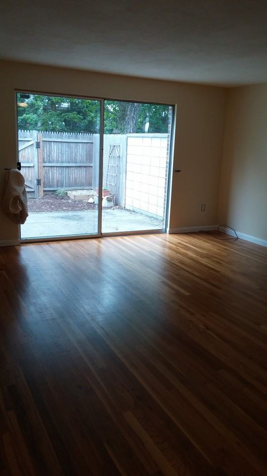 32 Webster Ct #32 - Photo 2 of 13