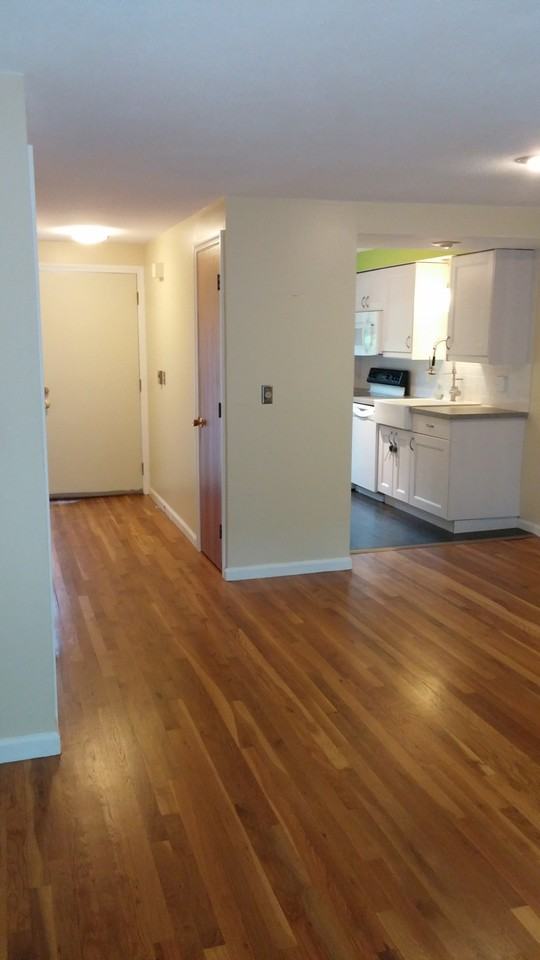 32 Webster Ct #32 - Photo 7 of 13