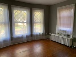 featured image of 826 S Walnut St #1