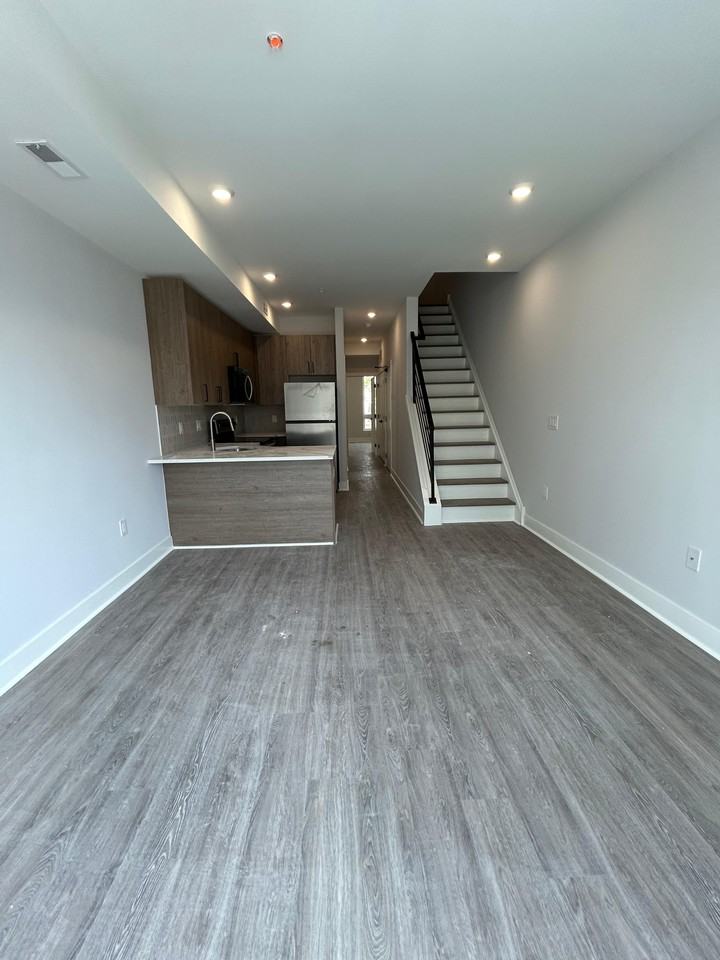2205 N Franklin St #2 - Photo 5 of 27