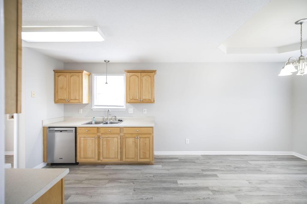 406 Haverhill Cir #1 - Photo 7 of 32