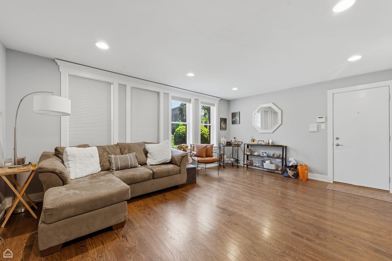 3720 N Kedvale Ave #1 - Photo 4 of 13