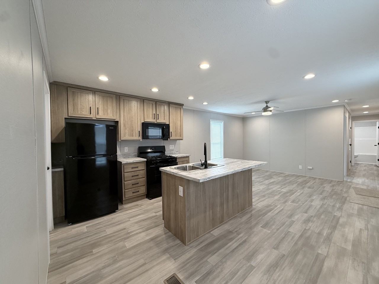 52962 N Yorktown Ct #168 - Photo 3 of 24