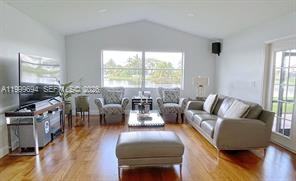 18281 Southwest 22nd Street - Photo 4 of 20