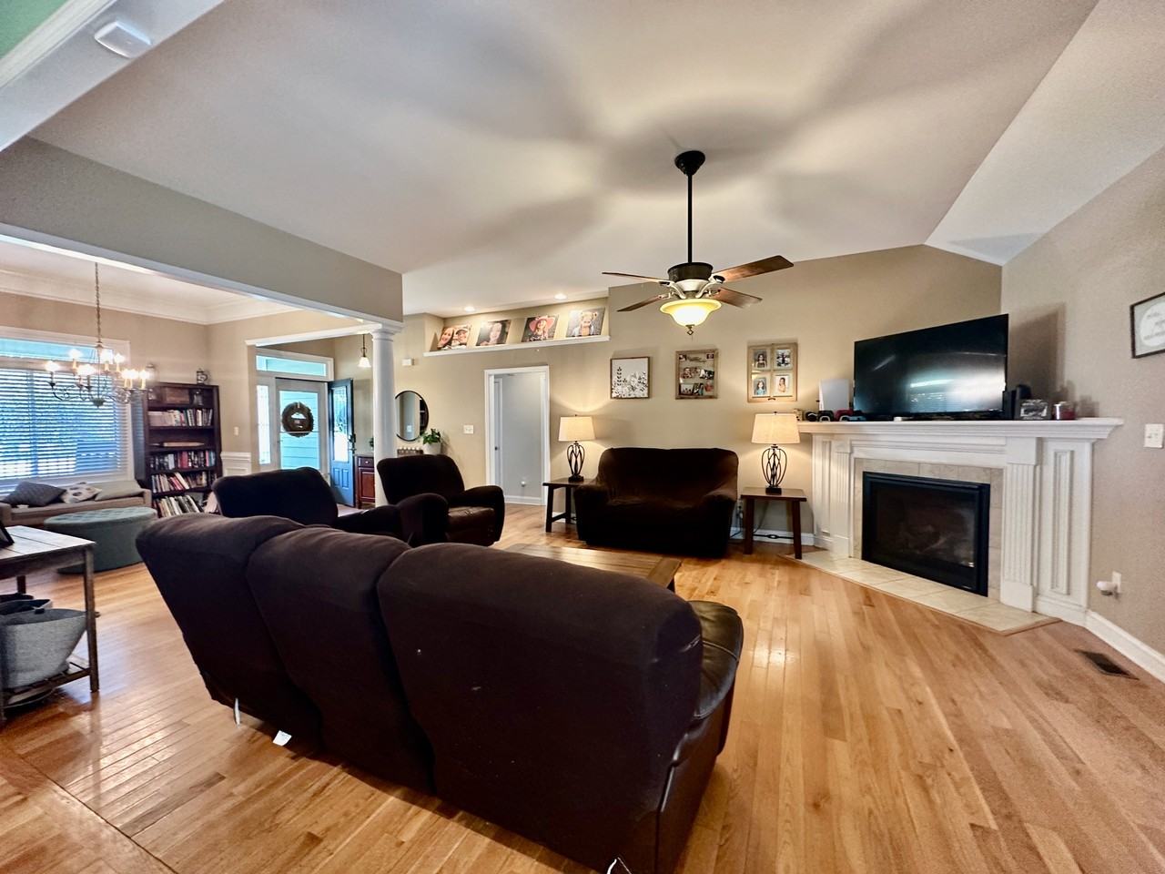 2717 Millmann Rd #1 - Photo 3 of 44