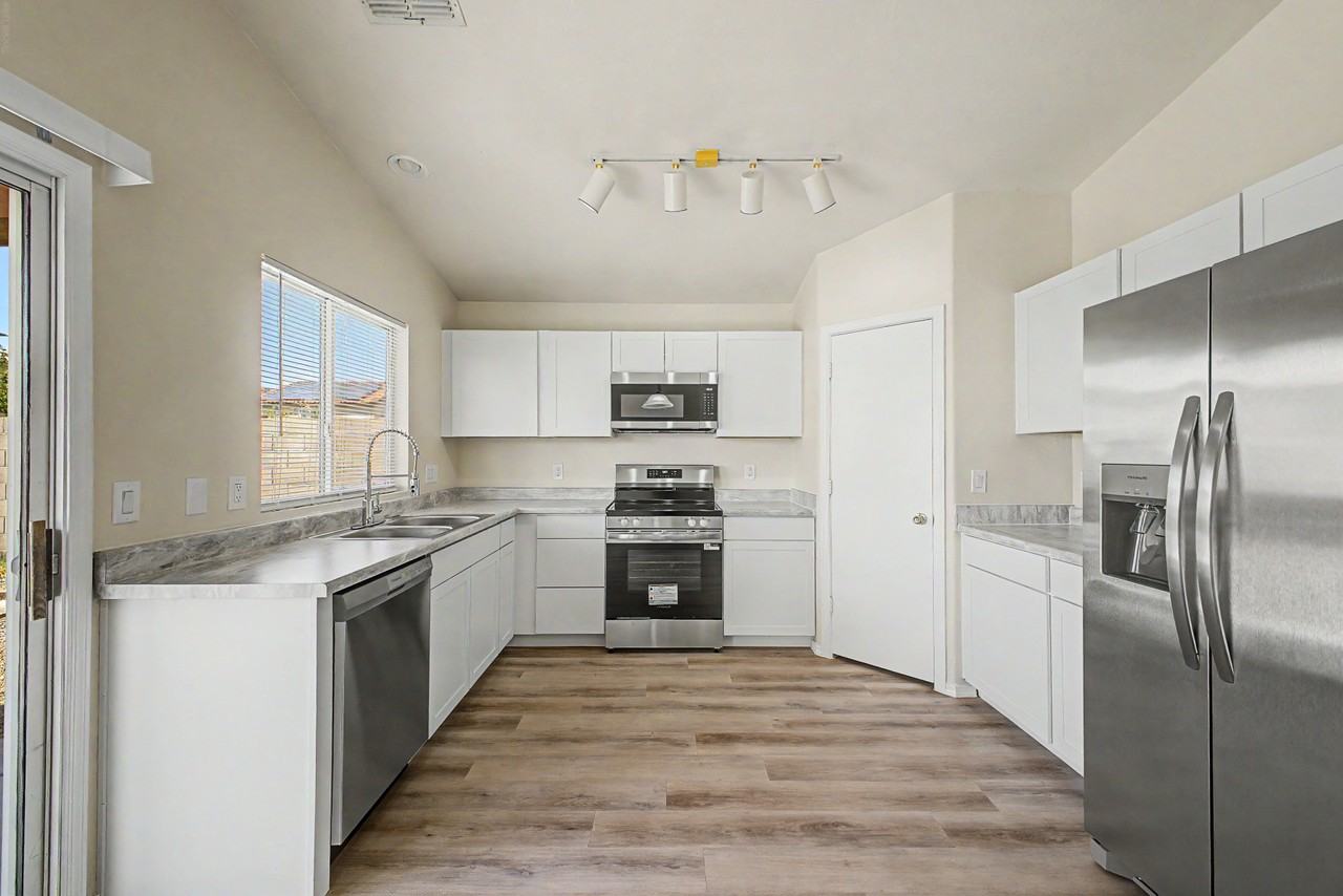 22285 W La Pasada Blvd #1 - Photo 5 of 25