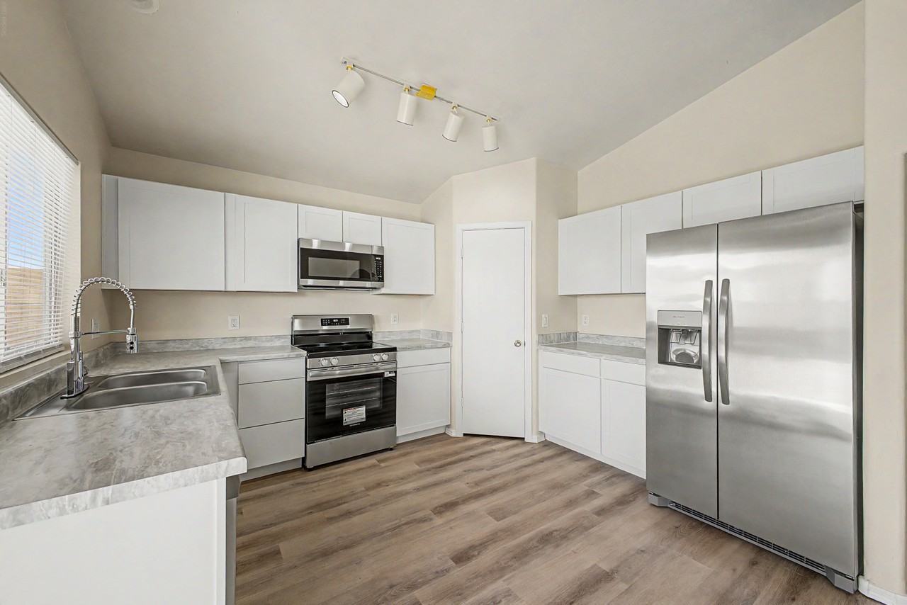 22285 W La Pasada Blvd #1 - Photo 6 of 25