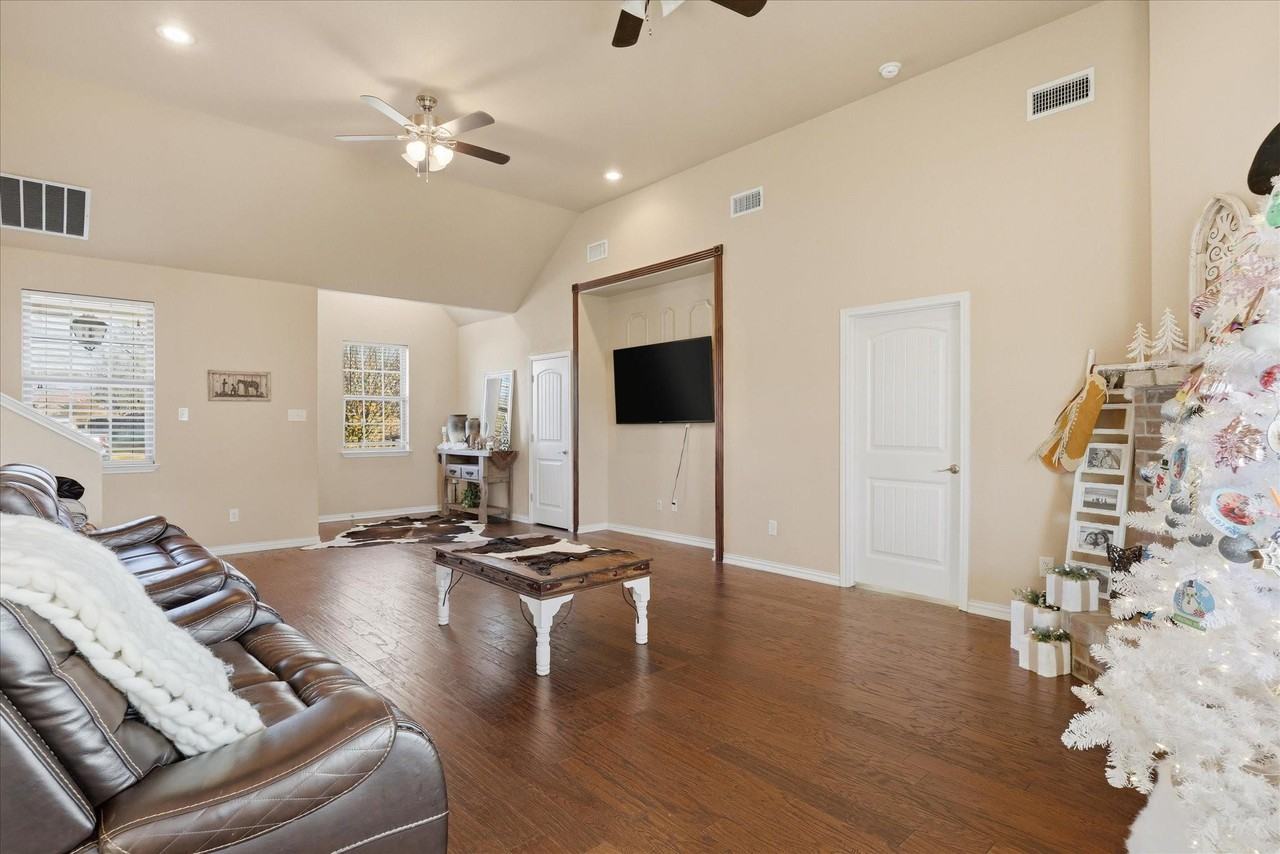 1720 Elk Run Dr #1 - Photo 3 of 26