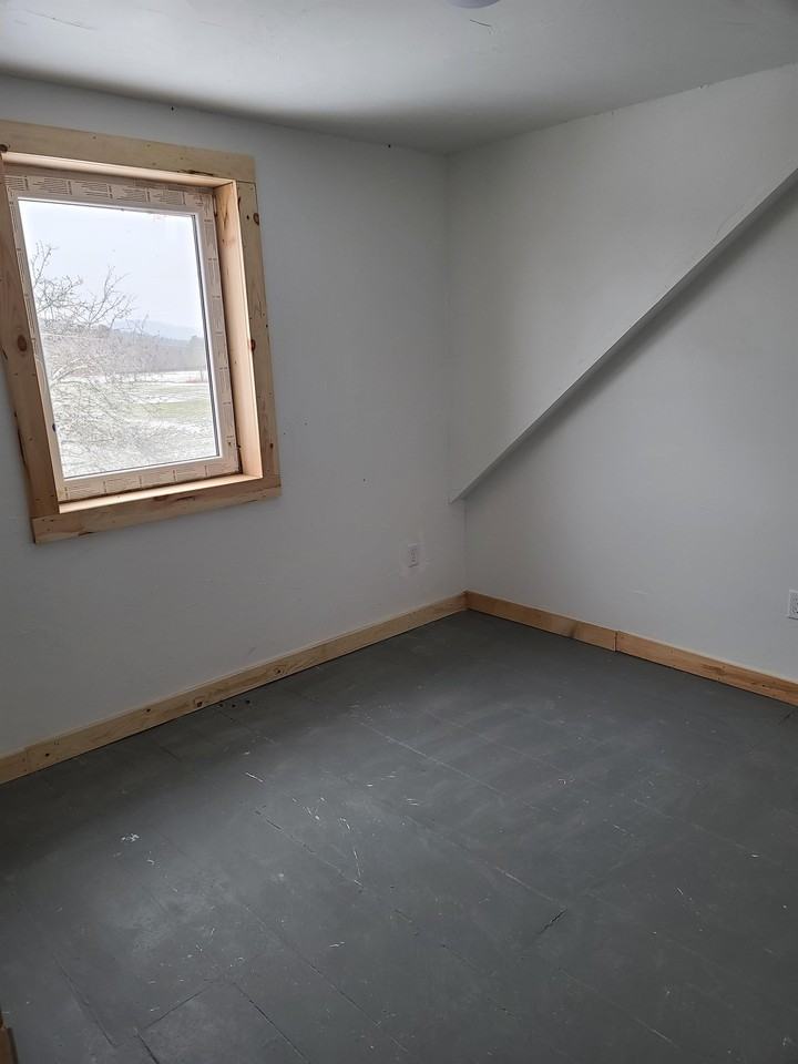 6 Common View Dr #3 - Photo 4 of 5