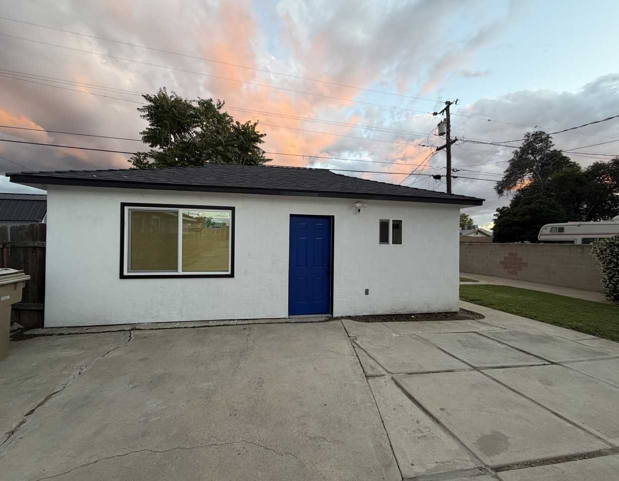 1207 El Tejon Ave #2 - Photo 4 of 4