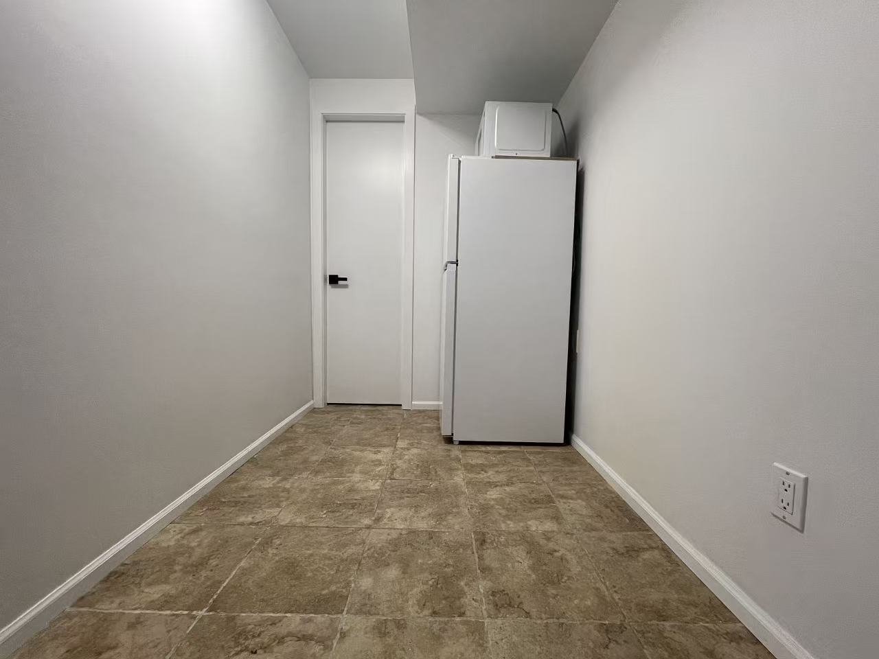 9640 Aquila Rd #101 - Photo 5 of 11