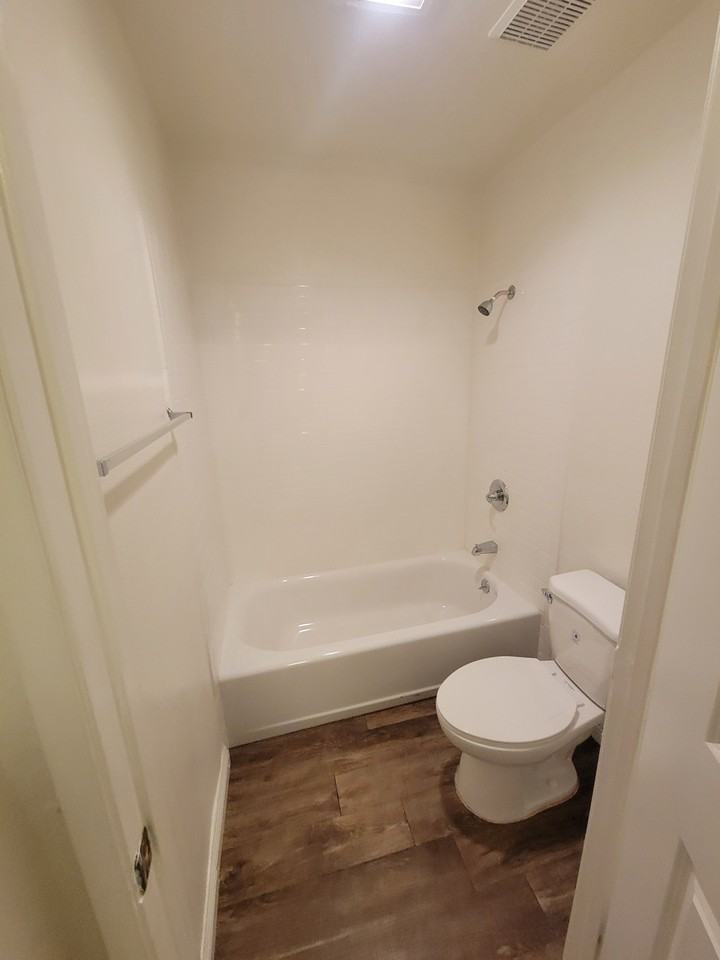4124 North Eagle Rock Boulevard #107 - Photo 6 of 14