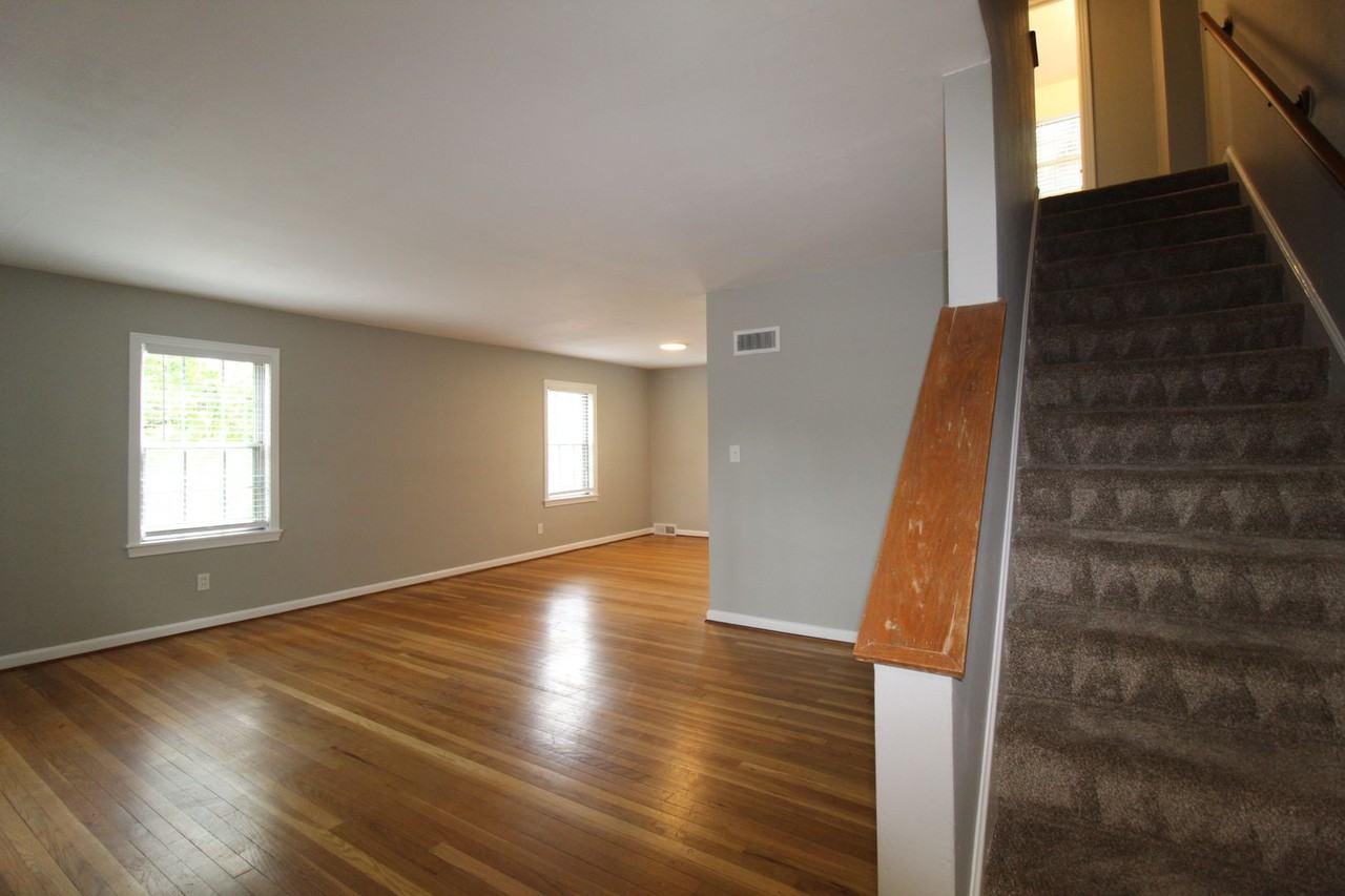 7544 Terrace St - Photo 2 of 11
