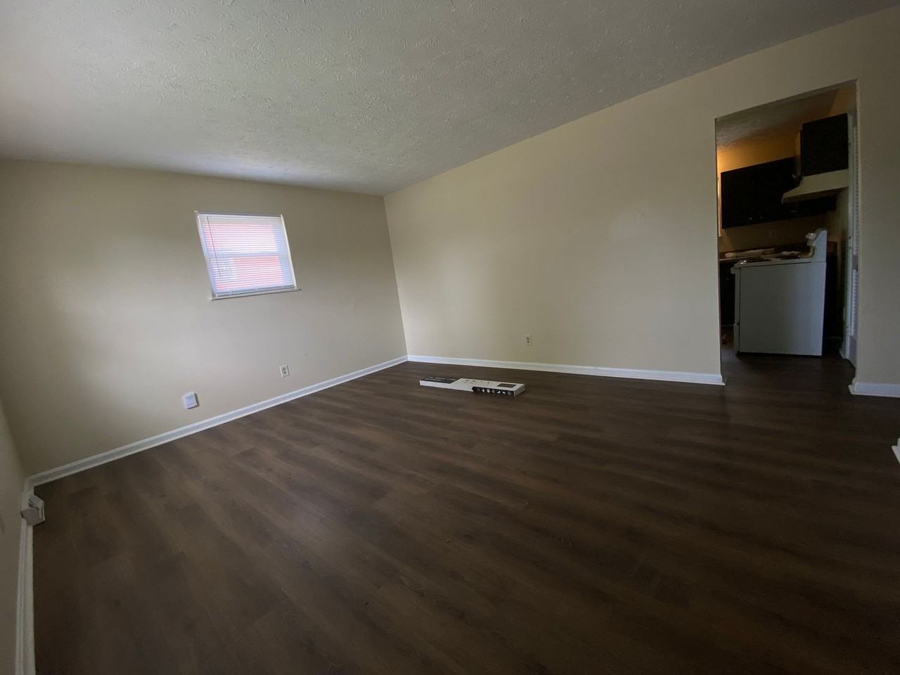 537 Asbury Ln - Photo 3 of 17
