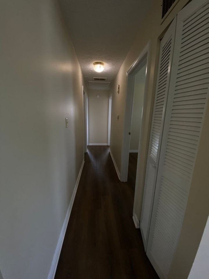 537 Asbury Ln - Photo 6 of 17