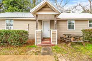 908 N 57th Ave - Photo 1 of 1