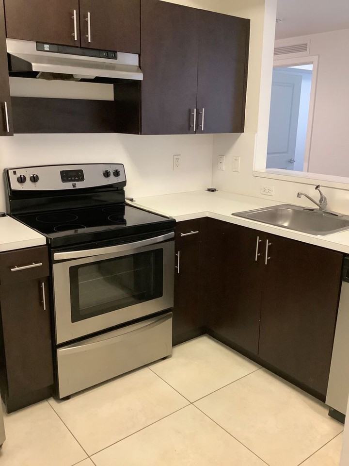 401 SW 17 th Ave | Little Havana - Photo 7 of 25