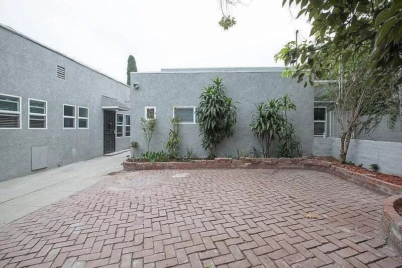 6809 West Boulevard #B - Photo 6 of 9
