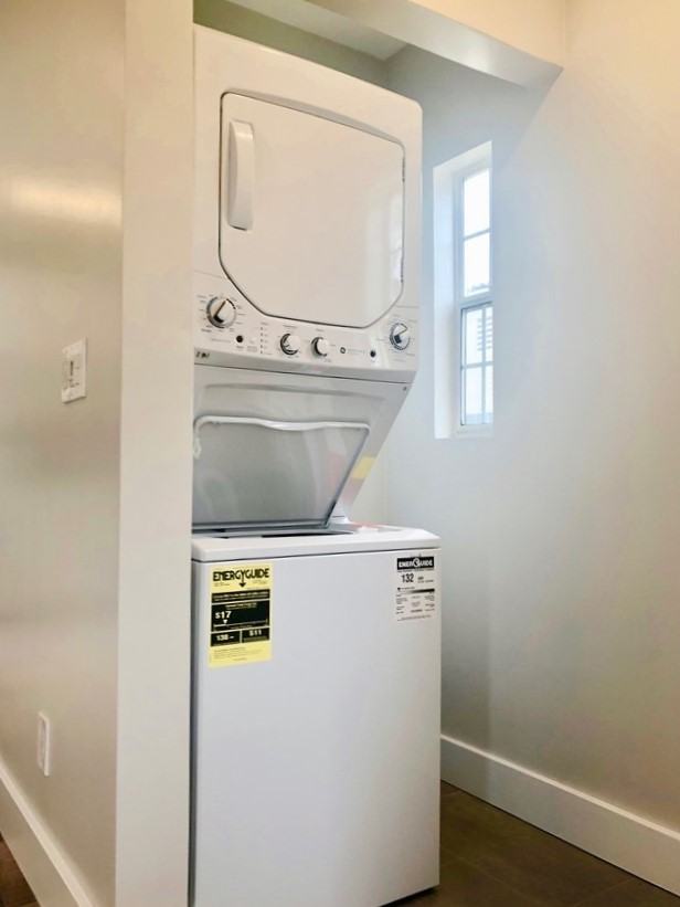 Garfield Avenue Apartments - Photo 4 of 43